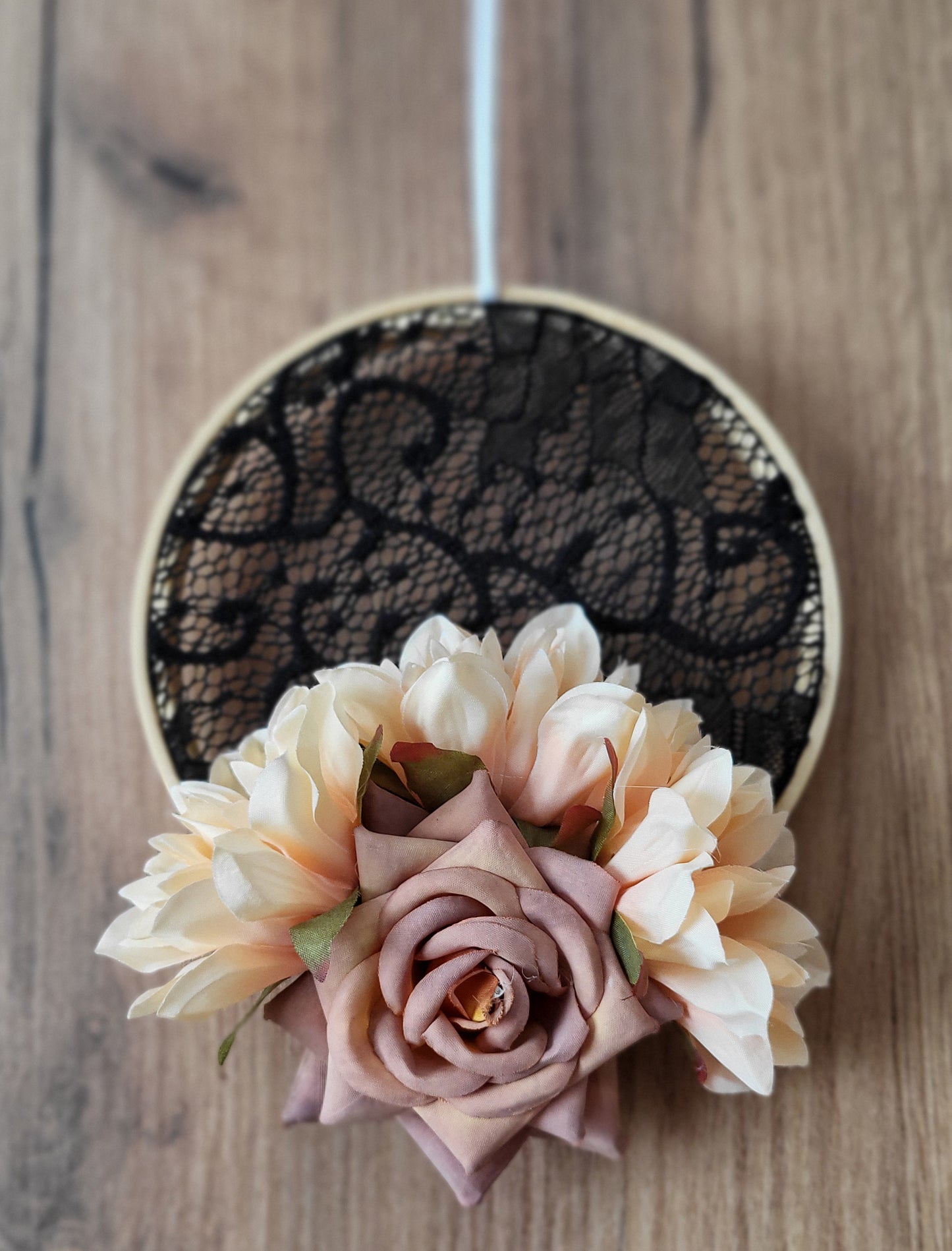 Fekete csipkés virág keret