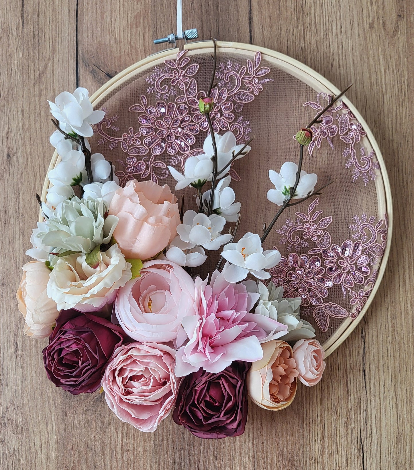 Romantikus Virágos Hímzőkeret Decor